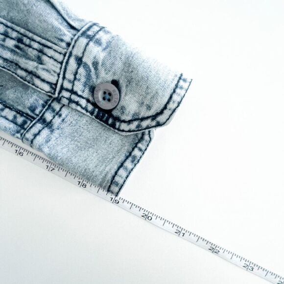 Retro Mens Button Down Denim Shirt Long Sleeve Chest Pockets Light Wash Small - Picture 7 of 7